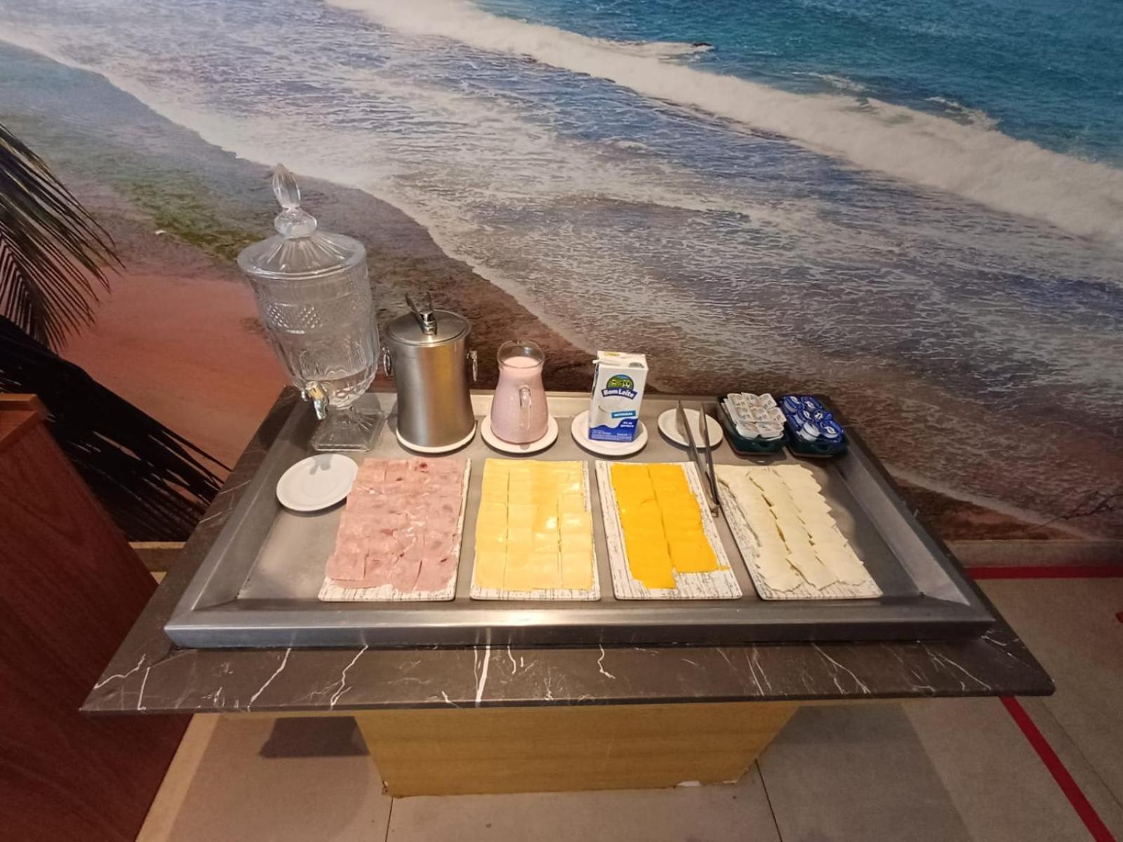 Flat Manabeach06 Com Vista Piscina Muro Alto *